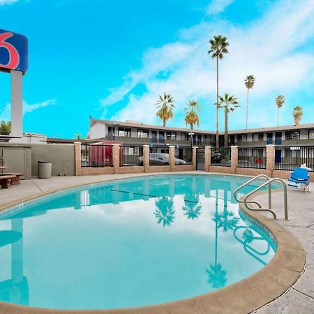 Rodeway Inn San Bernardino Bagian luar foto