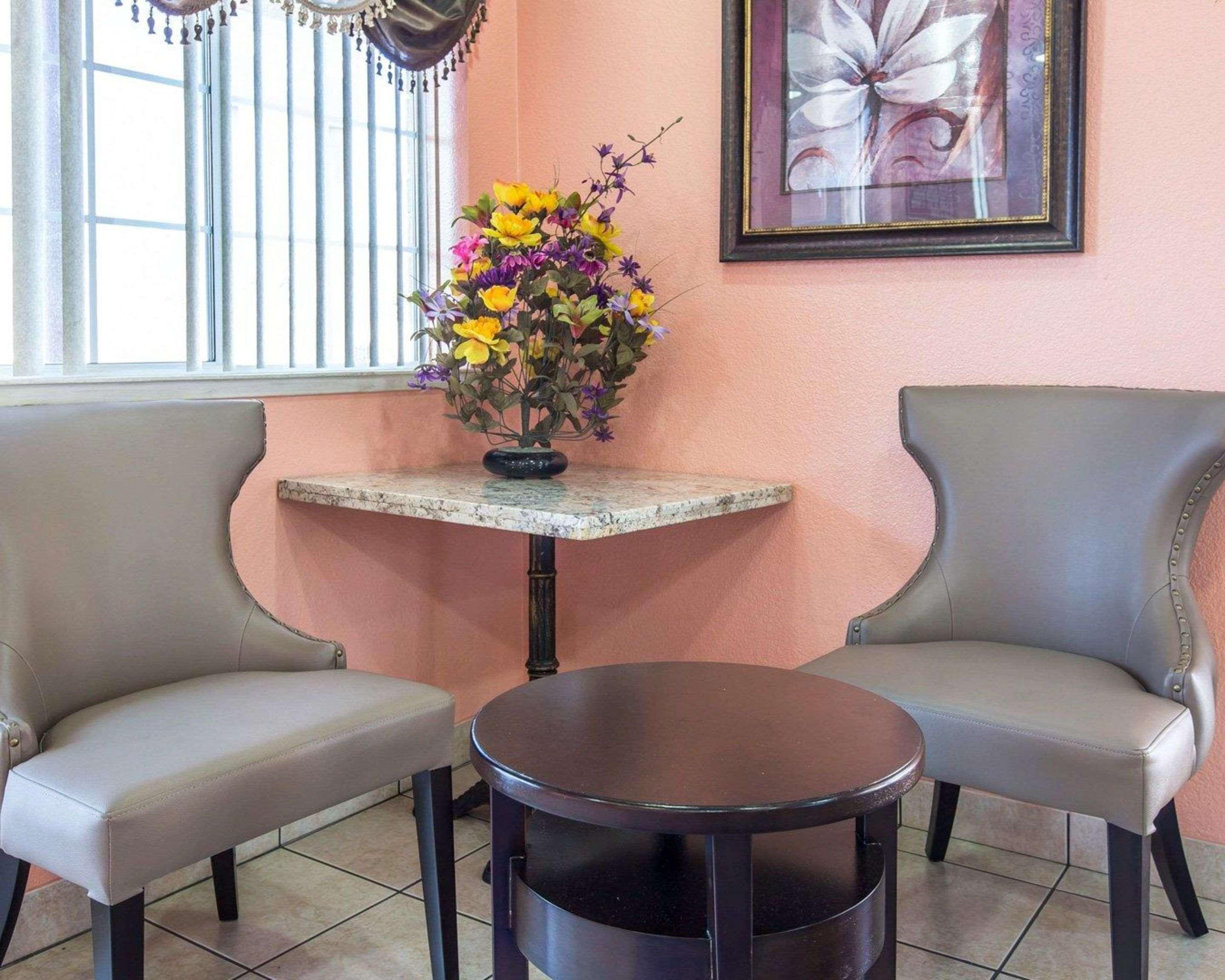 Rodeway Inn San Bernardino Bagian luar foto