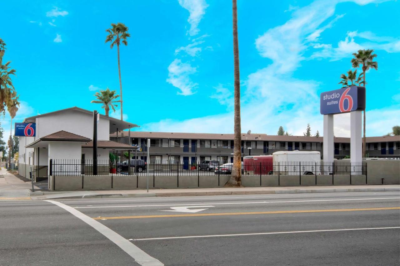 Rodeway Inn San Bernardino Bagian luar foto