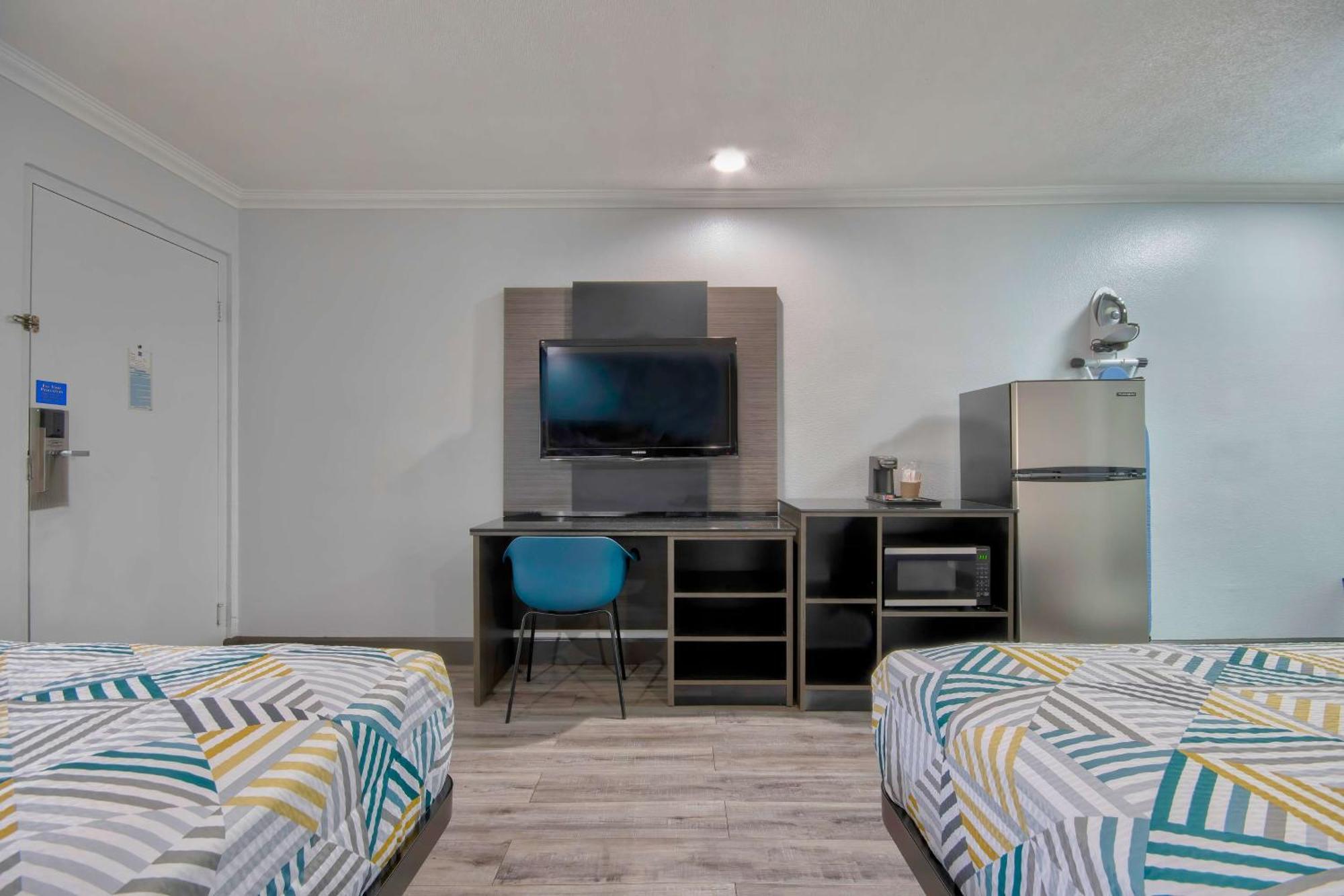 Rodeway Inn San Bernardino Bagian luar foto