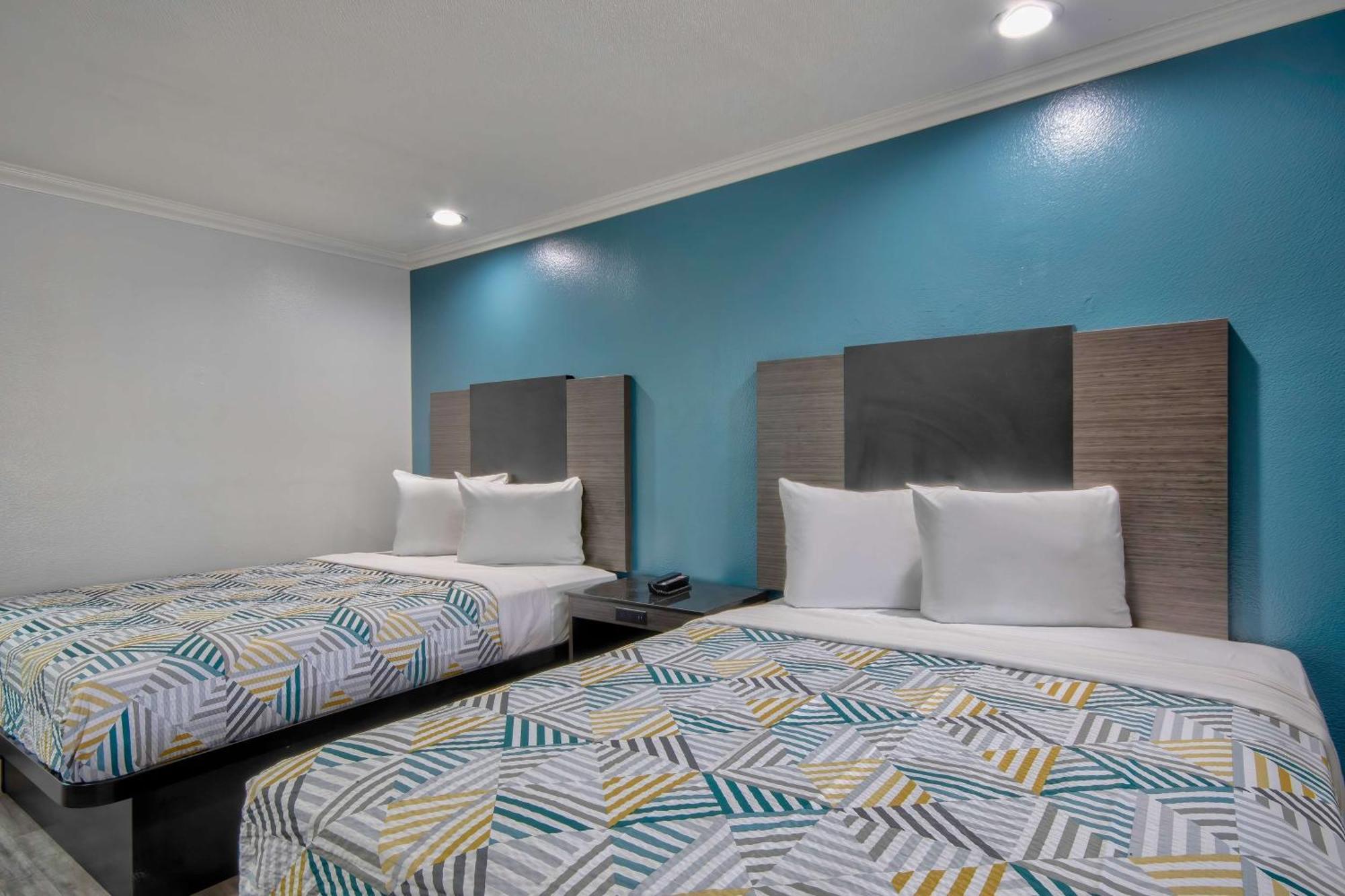 Rodeway Inn San Bernardino Bagian luar foto