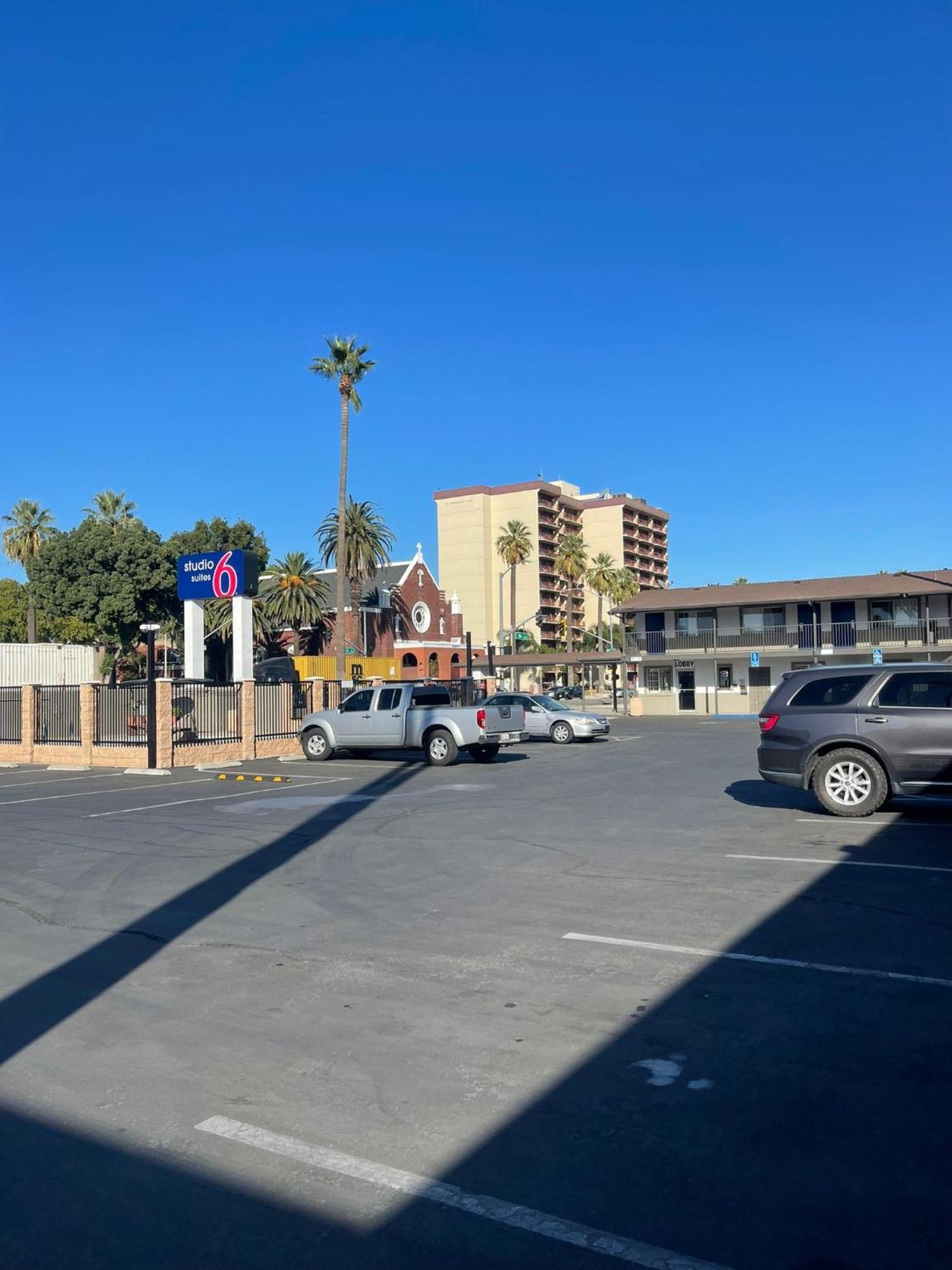Rodeway Inn San Bernardino Bagian luar foto