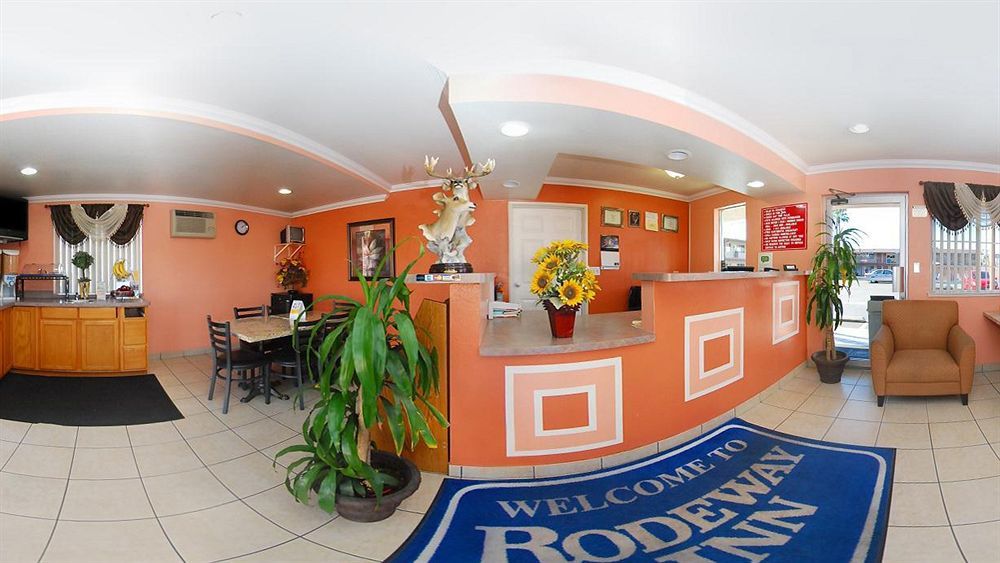Rodeway Inn San Bernardino Bagian luar foto