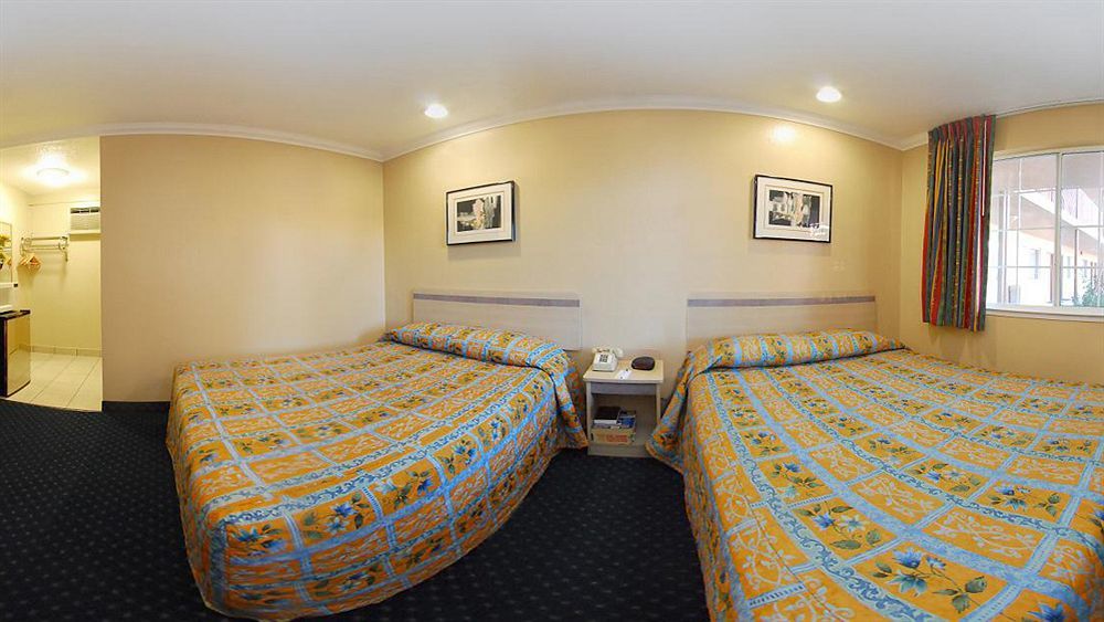 Rodeway Inn San Bernardino Bagian luar foto