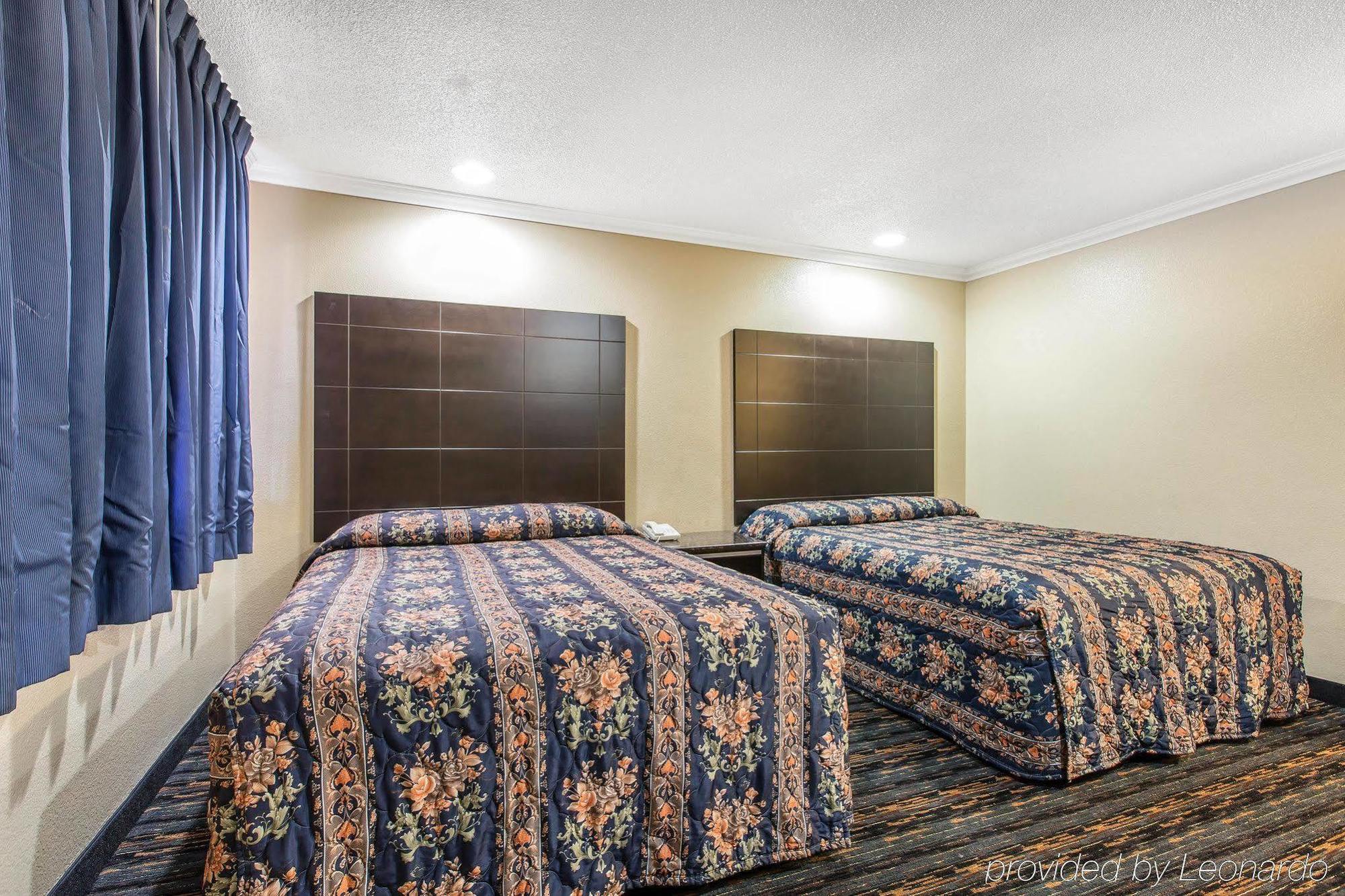 Rodeway Inn San Bernardino Bagian luar foto