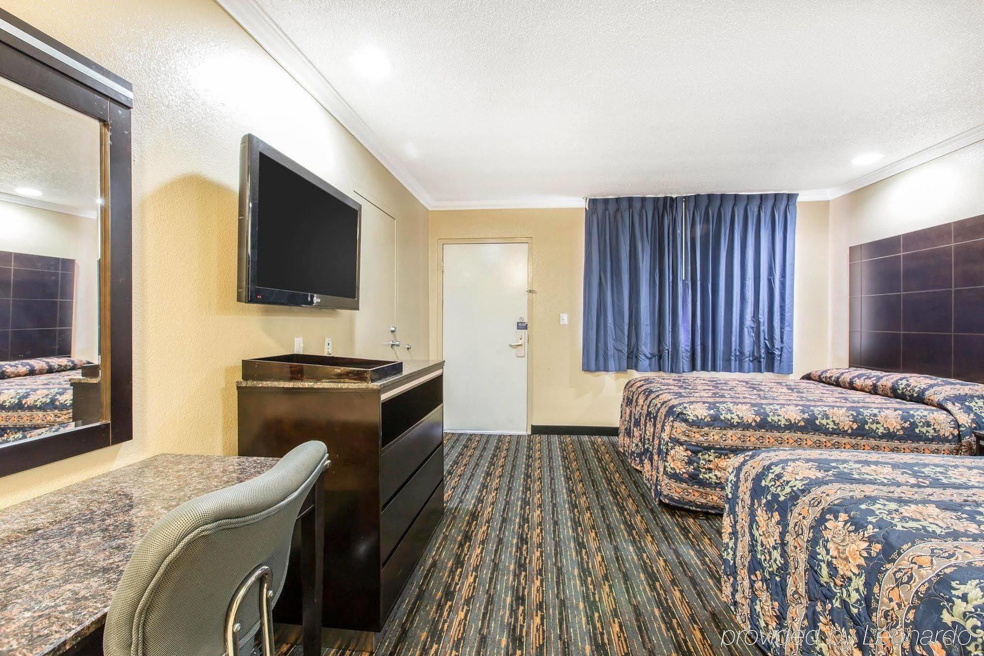 Rodeway Inn San Bernardino Bagian luar foto